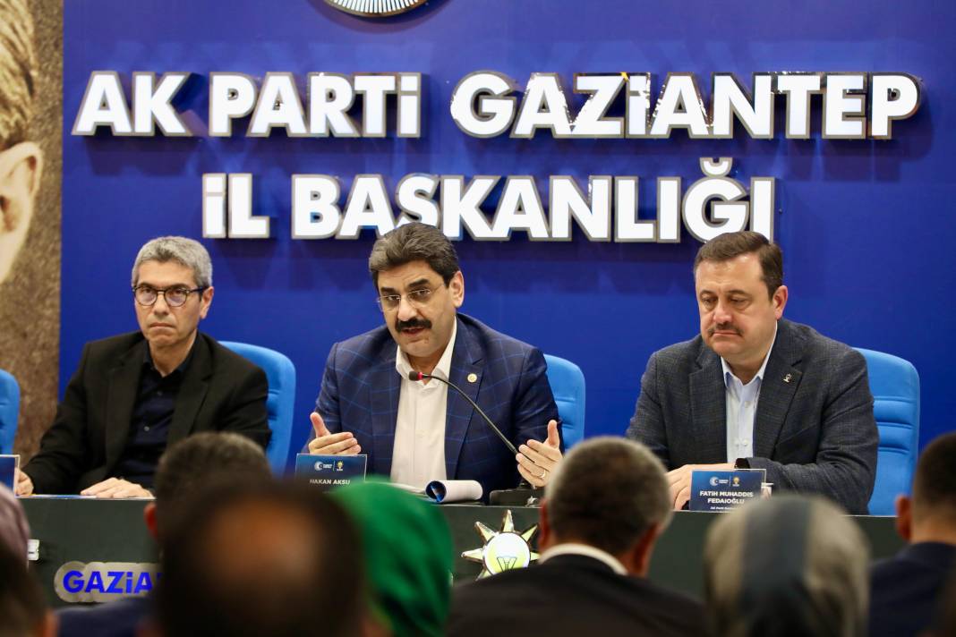 AK Parti Gaziantep Teşkilatında Güçlü İstişare: Hakan Aksu’dan Destek Ziyareti 1